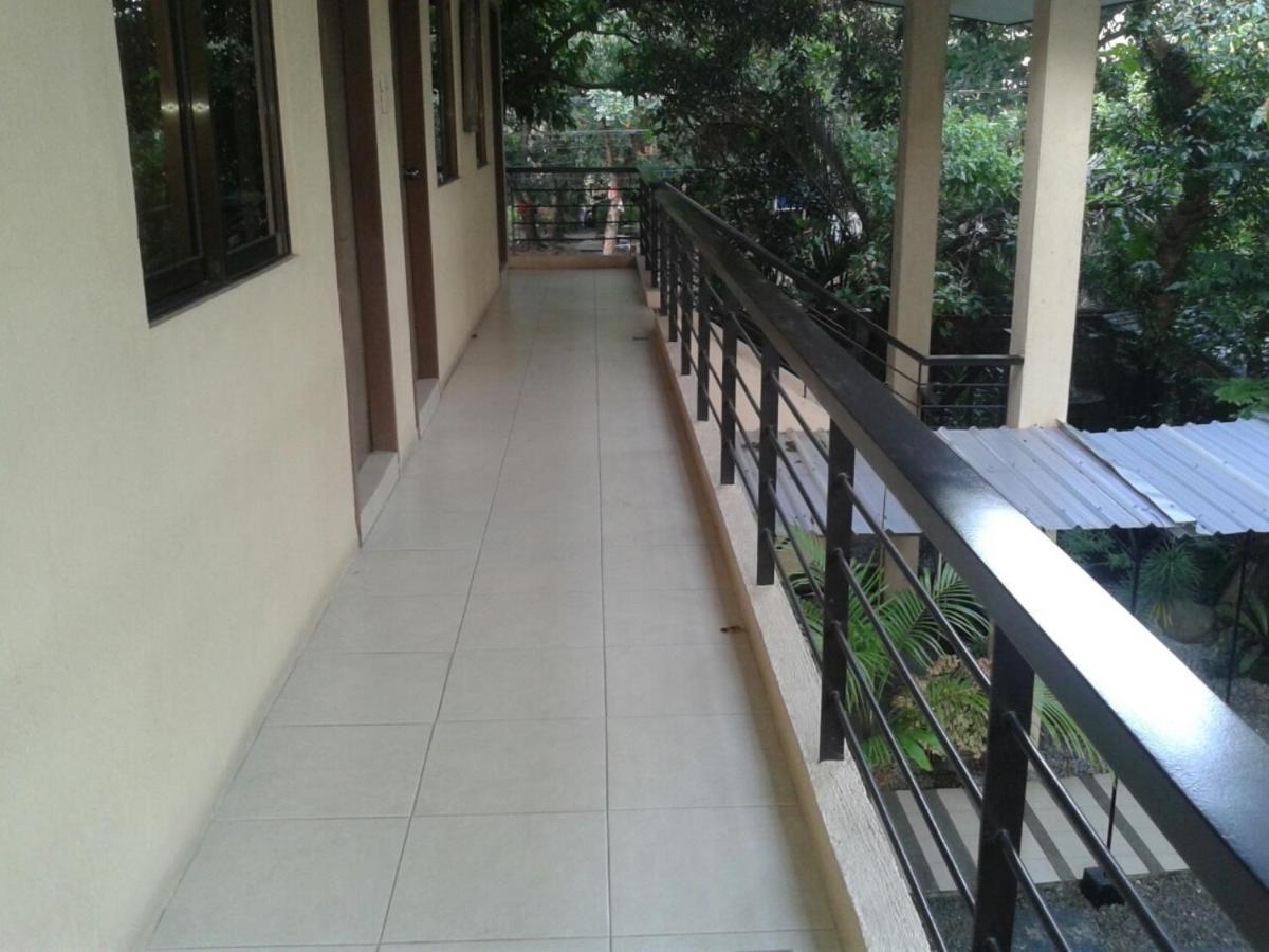 11Th Street Bed And Breakfast Bacolod Eksteriør bilde