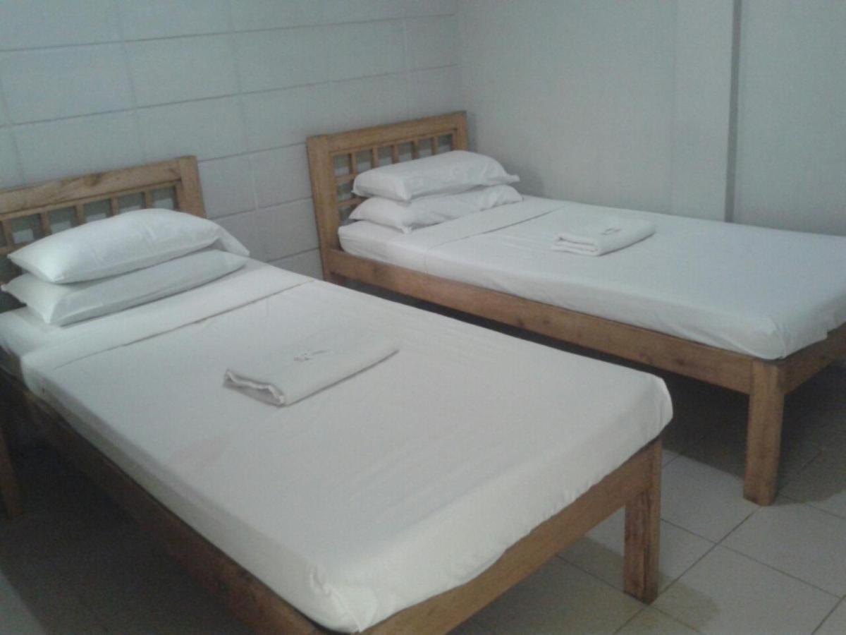 11Th Street Bed And Breakfast Bacolod Eksteriør bilde